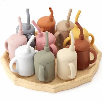 Foldable children's drinking cup with double leakproof water bottle design