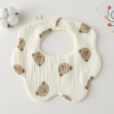 Cute bear-patterned cotton bib for infants, perfect for feeding and drooling, suitable for babies aged 1-3 years.
